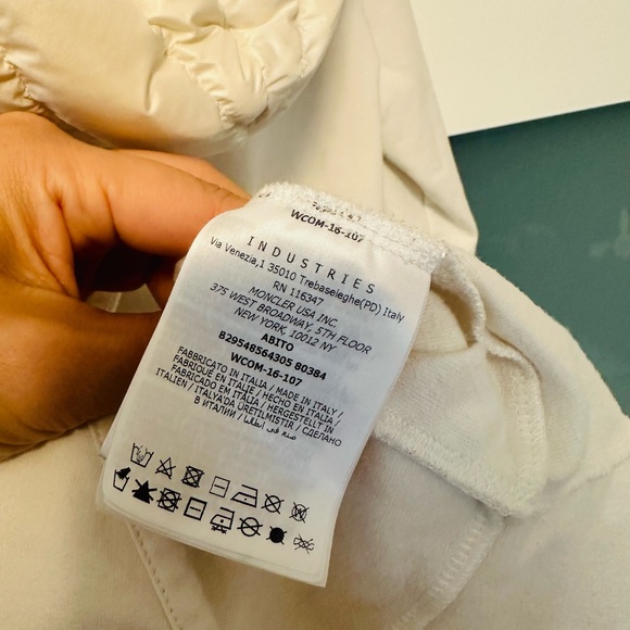 Moncler one piece dress with down fill hoodie - Picture 3 of 5